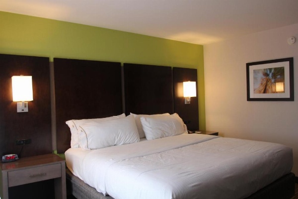 Holiday Inn Express & Suites Sweetwater image 30